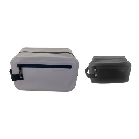 LARISSA. Bolsa de cosm&eacute;ticos em PVC 500D resistente a &aacute;gua
