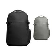 CANNES. Mochila de viagem em poli&eacute;ster 600D com compartimento para notebook 15"