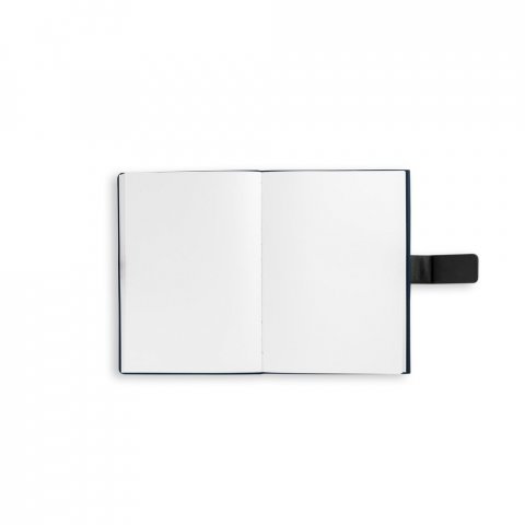 HILST. Caderno A5 com capa dura em 80% materiais reciclados (PU reciclado e poliéster reciclado) estruturado em duas partes: a primeira tem 128 páginas pautadas e a segunda 128 páginas lisas - Azul