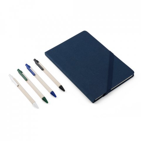 MILINK. Caneta esferogr&aacute;fica produzida atrav&eacute;s de pacotes de leite reciclado com escrita em azul