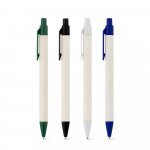 MILINK. Caneta esferogr&aacute;fica produzida atrav&eacute;s de pacotes de leite reciclado com escrita em azul