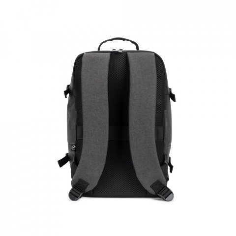 CIES. Mochila desenvolvida para cumprir as dimens&otilde;es exigidas pelas companhias a&eacute;reas em poli&eacute;ster reciclado 600D de alta densidade com acabamento repelente &agrave; &aacute;gua (20 L) - Cinza escuro