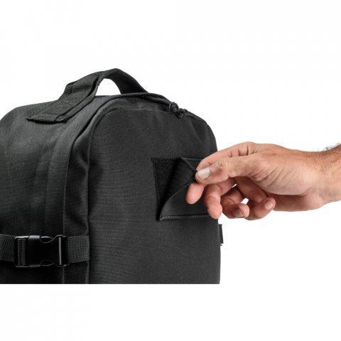 EDINBURGH BPACK. Mochila estilo militar em poliéster reciclado 600D, de alta densidade, com bolso para notebook 17.3" 21 L - Preto