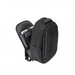 YANGON BPACK. Mochila antirroubo, em poliéster reciclado 600D twill, resistente à água, e bolso para notebook 17.3" 20 L - Preto