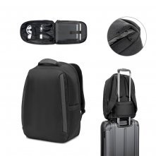 YANGON BPACK. Mochila antirroubo, em poliéster reciclado 600D twill, resistente à água, e bolso para notebook 17.3" 20 L