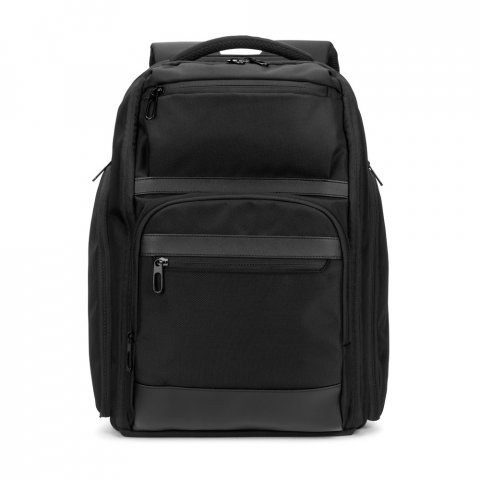 WILMINGTON. Mochila para notebook (17.3") com compartimento para organizar e transportar roupas em viagens (24L) - Preto