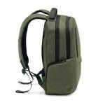 BOSTON. Mochila para notebook (17'') em Nylon 2Tone imperme&aacute;vel com dois compartimentos forrados e almofadados (20 L) - Verde escuro