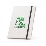 MILKY. Caderno A5 produzido atrav&eacute;s de pacotes de leite reciclados com folhas pautadas recicladas - Preto