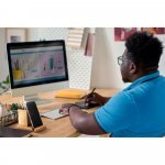 ERWIN. Conjunto de secret&aacute;ria com suporte para celular e copo, em bambu