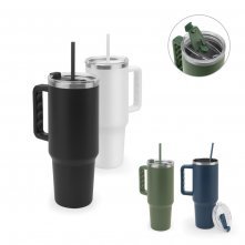 JOYNER XL. Copo de viagem de grande dimensão em aço inoxidável 91% reciclado com parede dupla isolada a vácuo e acabamento em mate 1300 mL