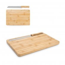 CATCHER. T&aacute;bua de cortar p&atilde;o em bambu com faca inclusa