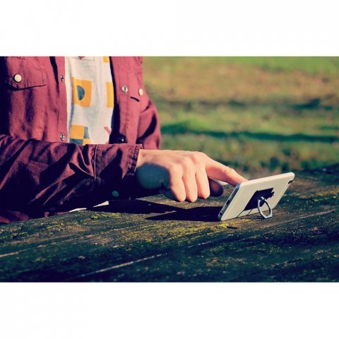 GEORGES. Suporte para celular em ABS