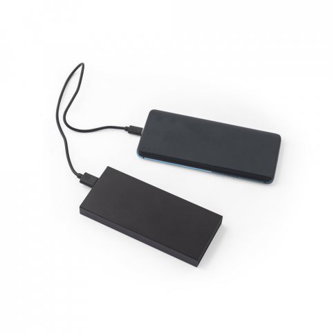 DOROTHY 5. Bateria port&aacute;til em alum&iacute;nio 100% reciclado (5.000 mAh) - Preto