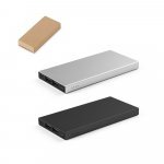 DOROTHY 5. Bateria port&aacute;til em alum&iacute;nio 100% reciclado (5.000 mAh)