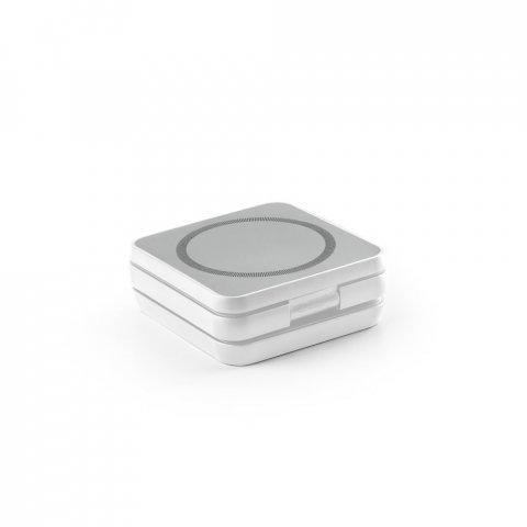 BROGLIE. Carregador magn&eacute;tico por indu&ccedil;&atilde;o super-r&aacute;pido (wireless), dobr&aacute;vel, que permite carregar tr&ecirc;s dispositivos simultaneamente, em ABS 100% reciclado - Branco