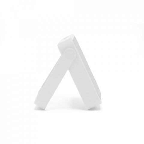 DIPSTER. Coluna port&aacute;til com prote&ccedil;&atilde;o &agrave; prova d'&aacute;gua (IPX7) e autonomia de 11h (1.800 mAh), em ABS 100% reciclado - Branco