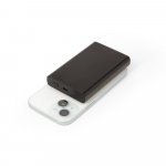 WRIGHT 10. Bateria port&aacute;til magn&eacute;tica com carregamento super-r&aacute;pido em alum&iacute;nio reciclado e ABS reciclado (10.000 mAh) - Preto