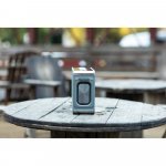 JOUNCER. Caixa de som com microfone e autonomia de 7h (5.200 mAh), em ABS 100% reciclado