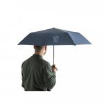 CIMONE. Guarda-chuva, dobr&aacute;vel, em poli&eacute;ster 100% reciclado com abertura autom&aacute;tica - Azul