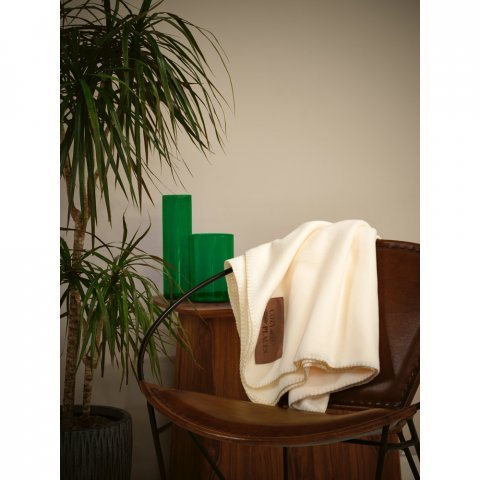 COZY. Manta em tecido polar, 100% poli&eacute;ster reciclado (100% rPET) (140 g/m&sup2;)