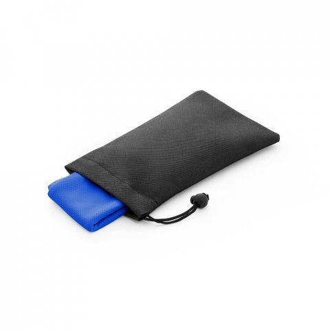BERNAL. Toalha esportiva refrescante em poli&eacute;ster 100% reciclado com bolsa em non-woven - Azul royal